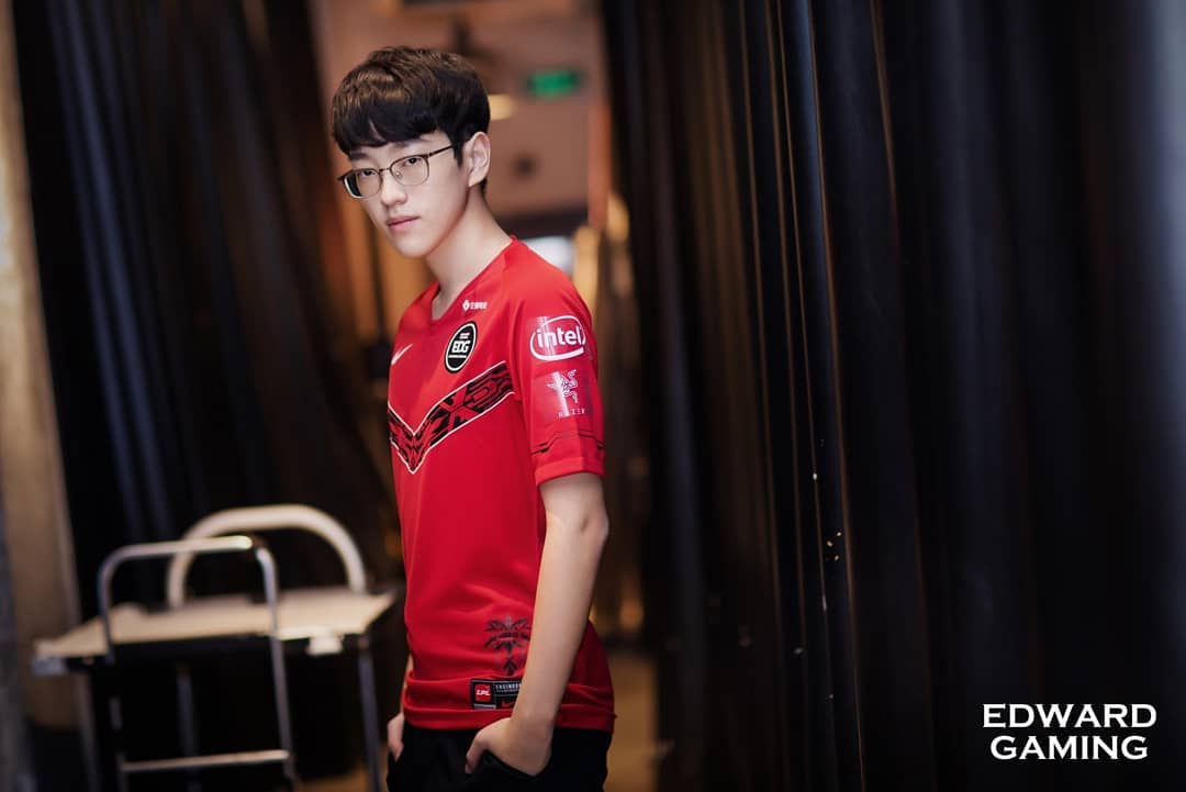 AYX-包含Scout赛事官方发布势不可挡新规，TES争议不断！的词条