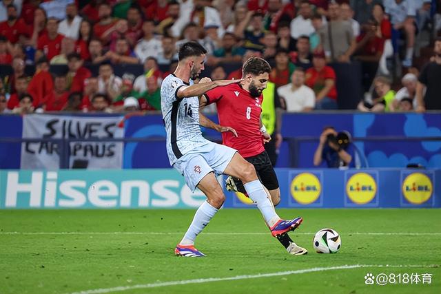 包含C罗爆冷击败皇家马德里,精彩发挥引爆全场!的词条 包含C罗爆冷击败皇家马德里,精彩发挥引爆全场!的词条