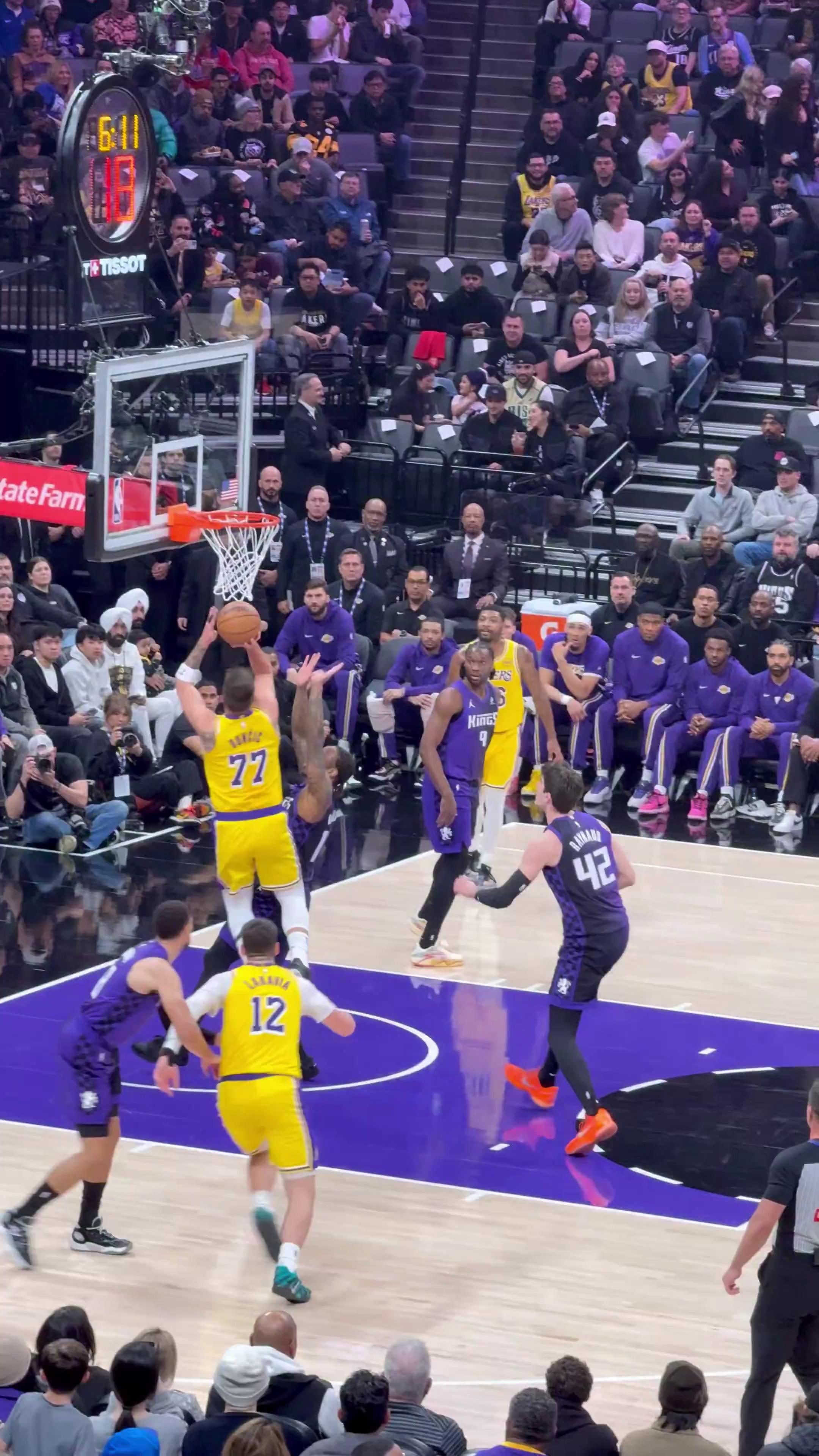 爱游戏体育-关于东契奇在塞尔维亚队比赛中战术调整，比分优势明显引发热议！的信息