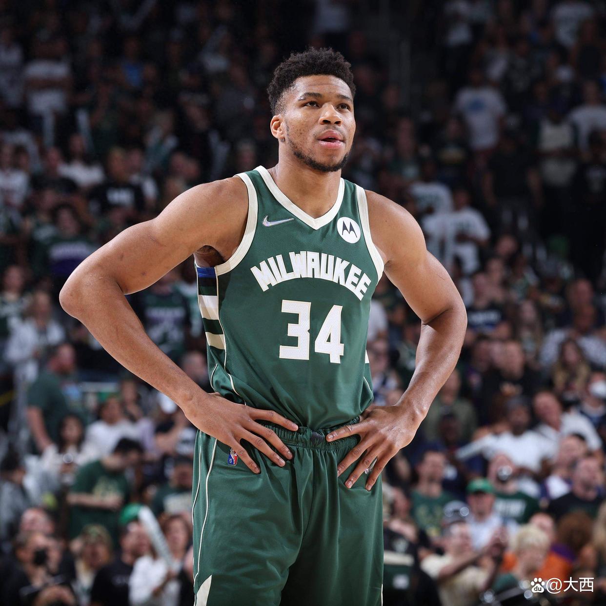 爱游戏-字母哥连续三场比赛得分超过比分优势明显，曼联挑战极限！的简单介绍